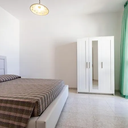 Casa Roberta A Torre San Giovanni * 토레 산 지오반니 우겐토