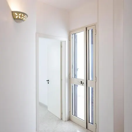 Casa Roberta A Torre San Giovanni Apartmán *